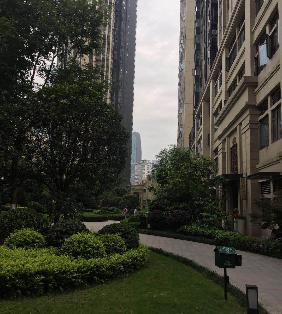 重庆解放碑拉斐尔公寓