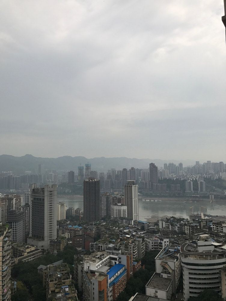 重庆森先生的家公寓