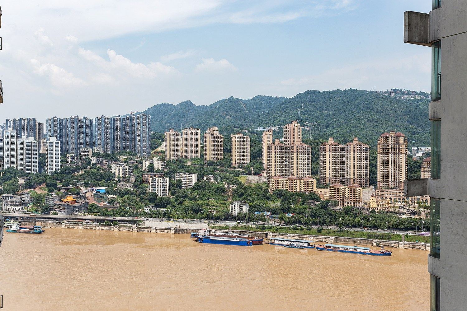 重庆攸筱的家公寓