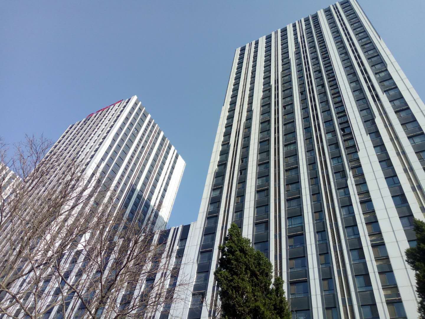 大连余光艺术公寓