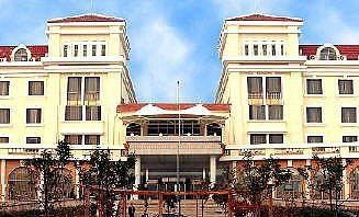 青岛卧龙山水大酒店