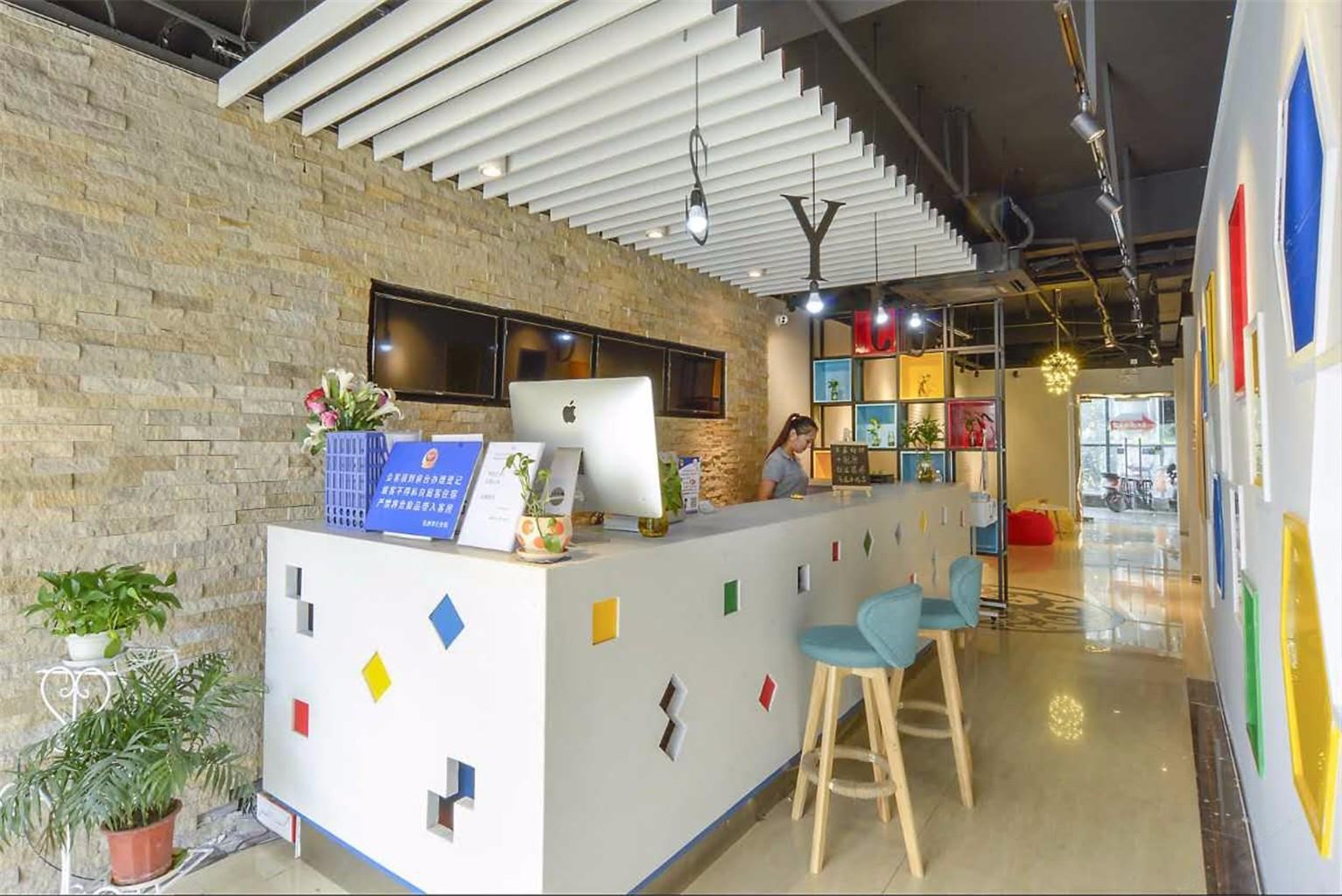 随寓青年公寓酒店(杭州下沙高教园传媒学院店)