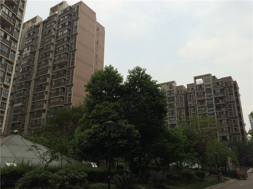成都东站茹家家庭公寓