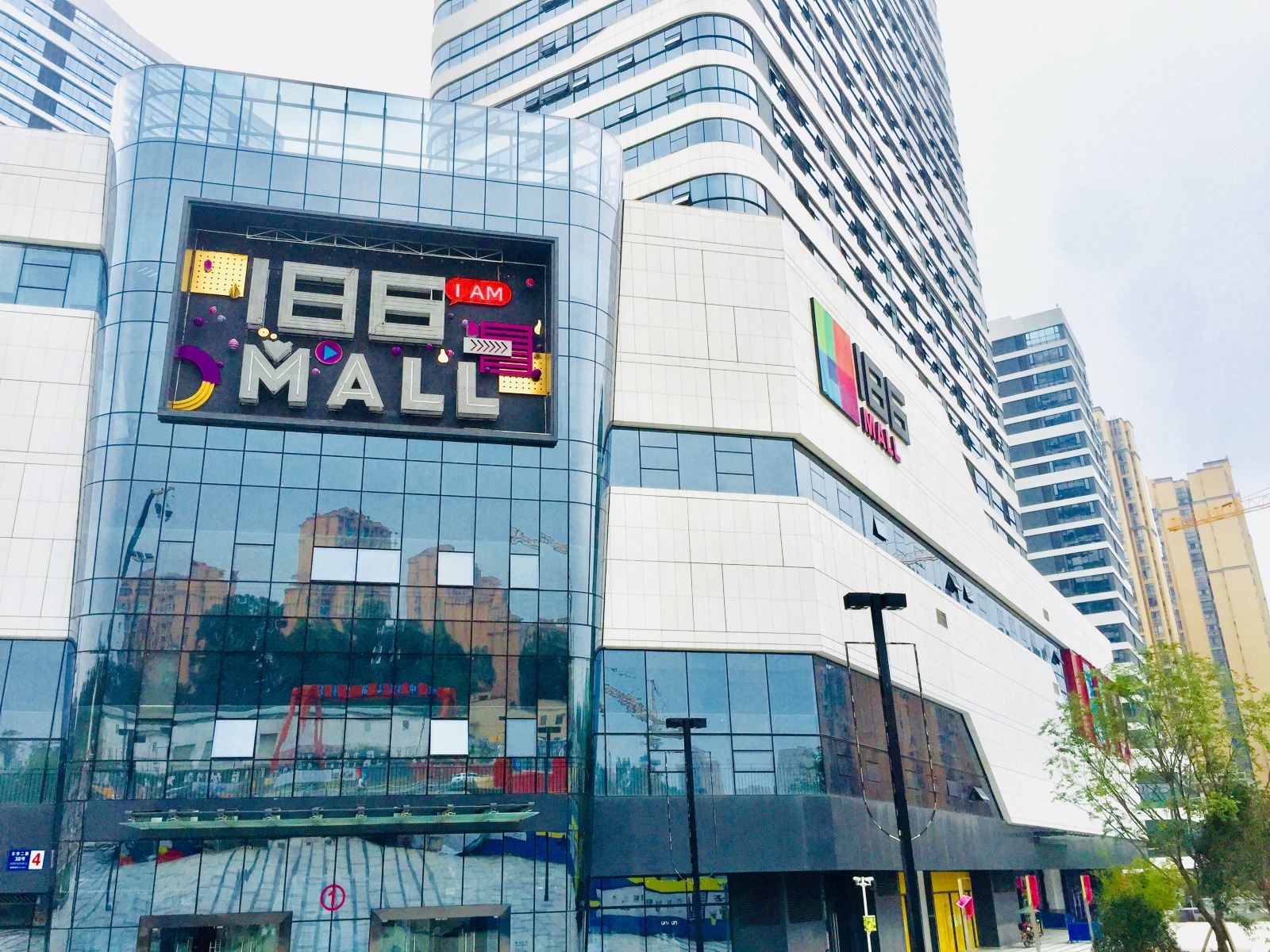 成都影集精品酒店式公寓