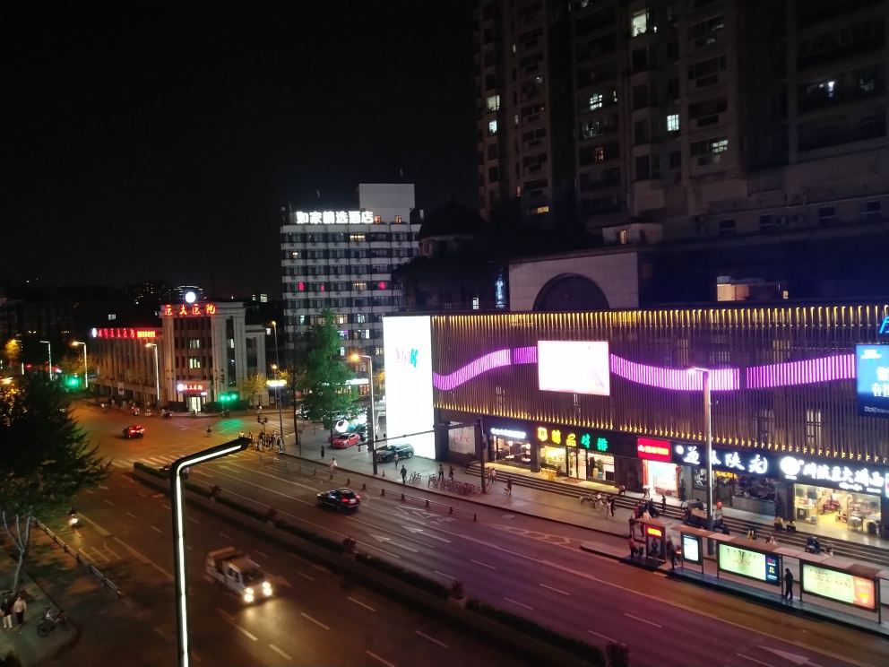成都格律诗青年旅舍