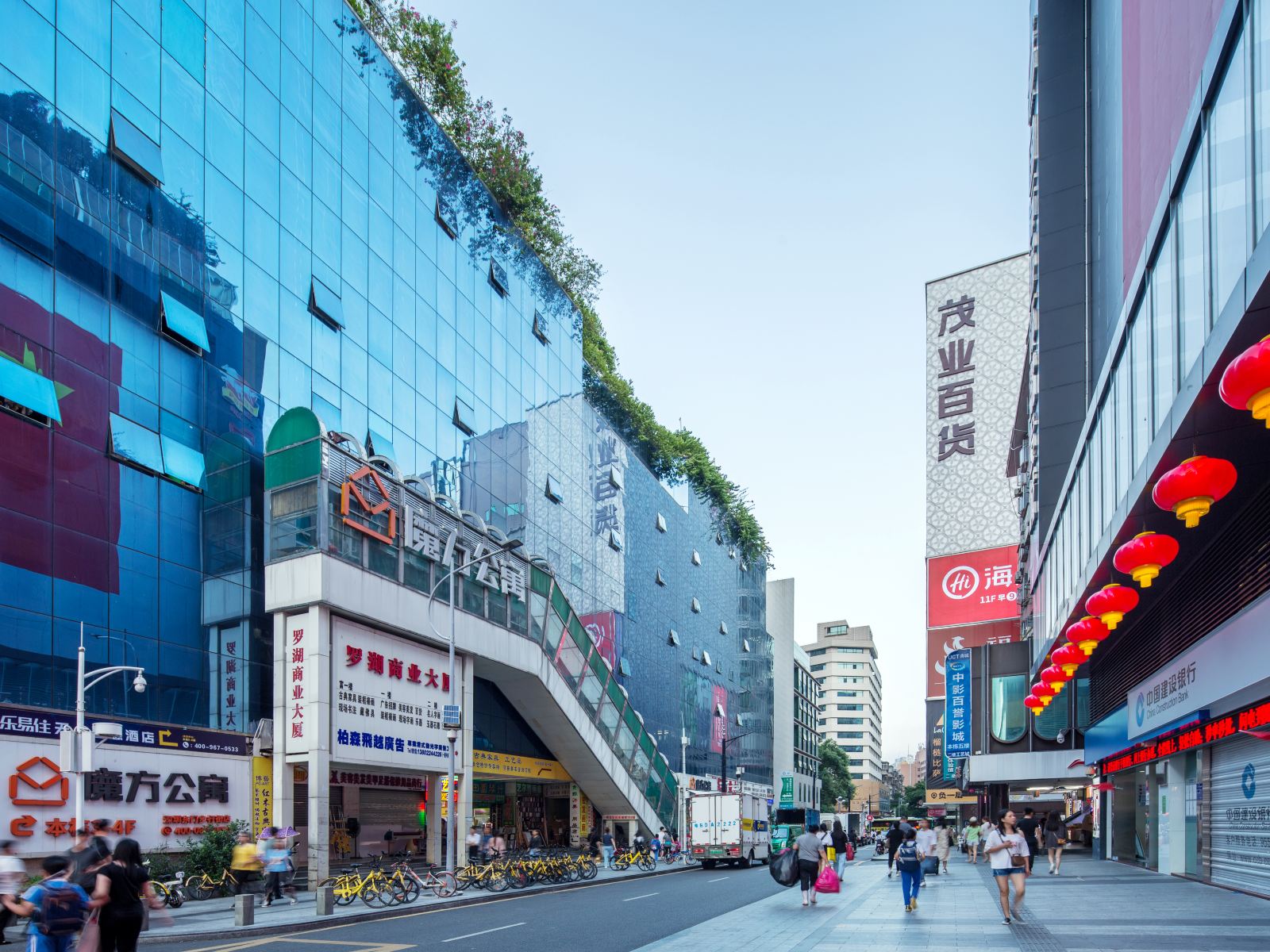 乐易住无人智慧酒店(深圳东门老街店)