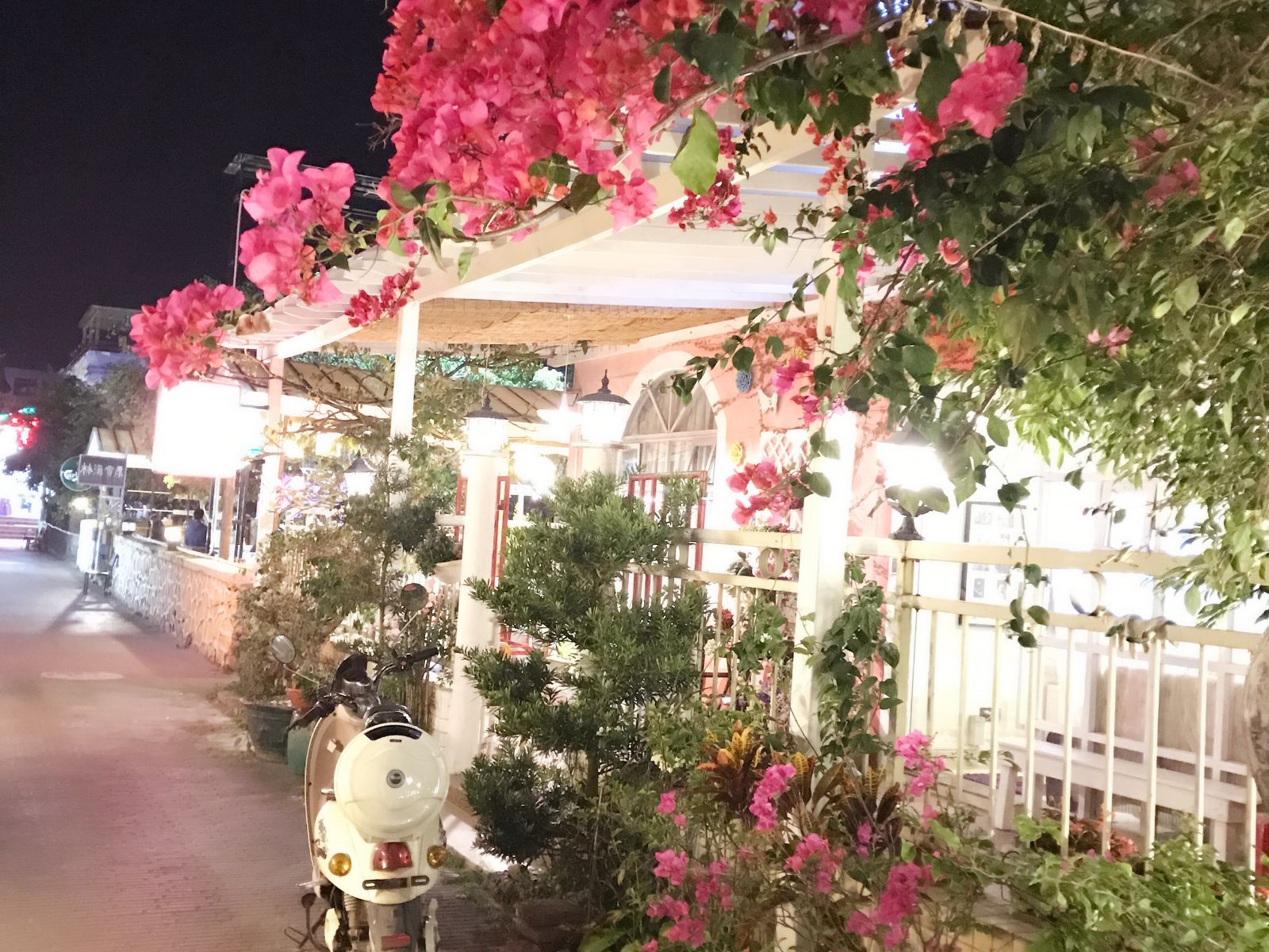 罗马假日精品客栈(深圳欧洲城堡三号店)