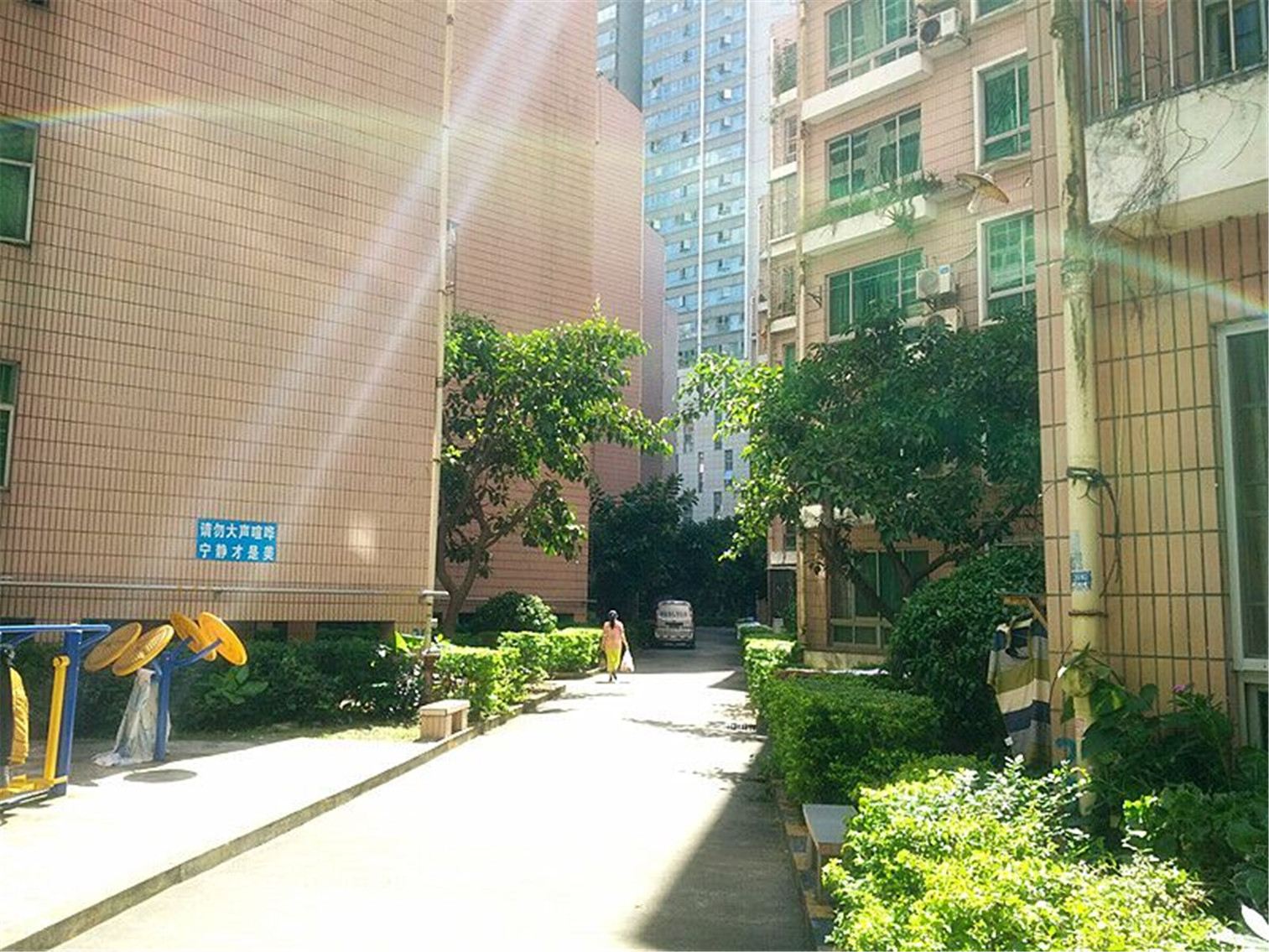 深圳光影驿途客栈