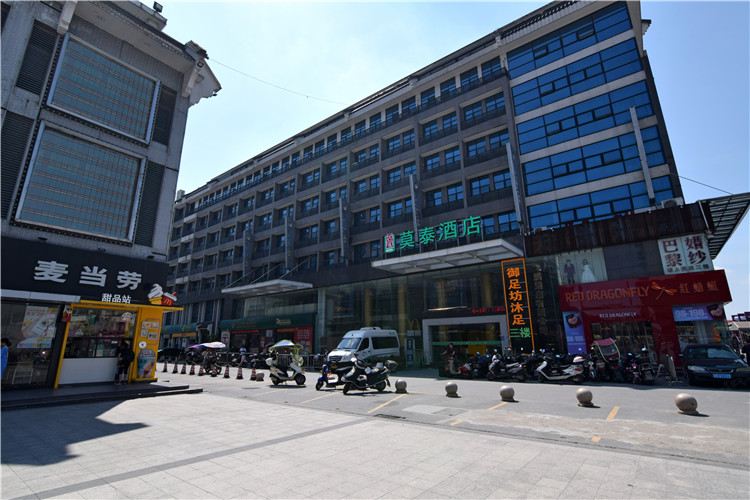 莫泰168(广州白云机场人和地铁站店)