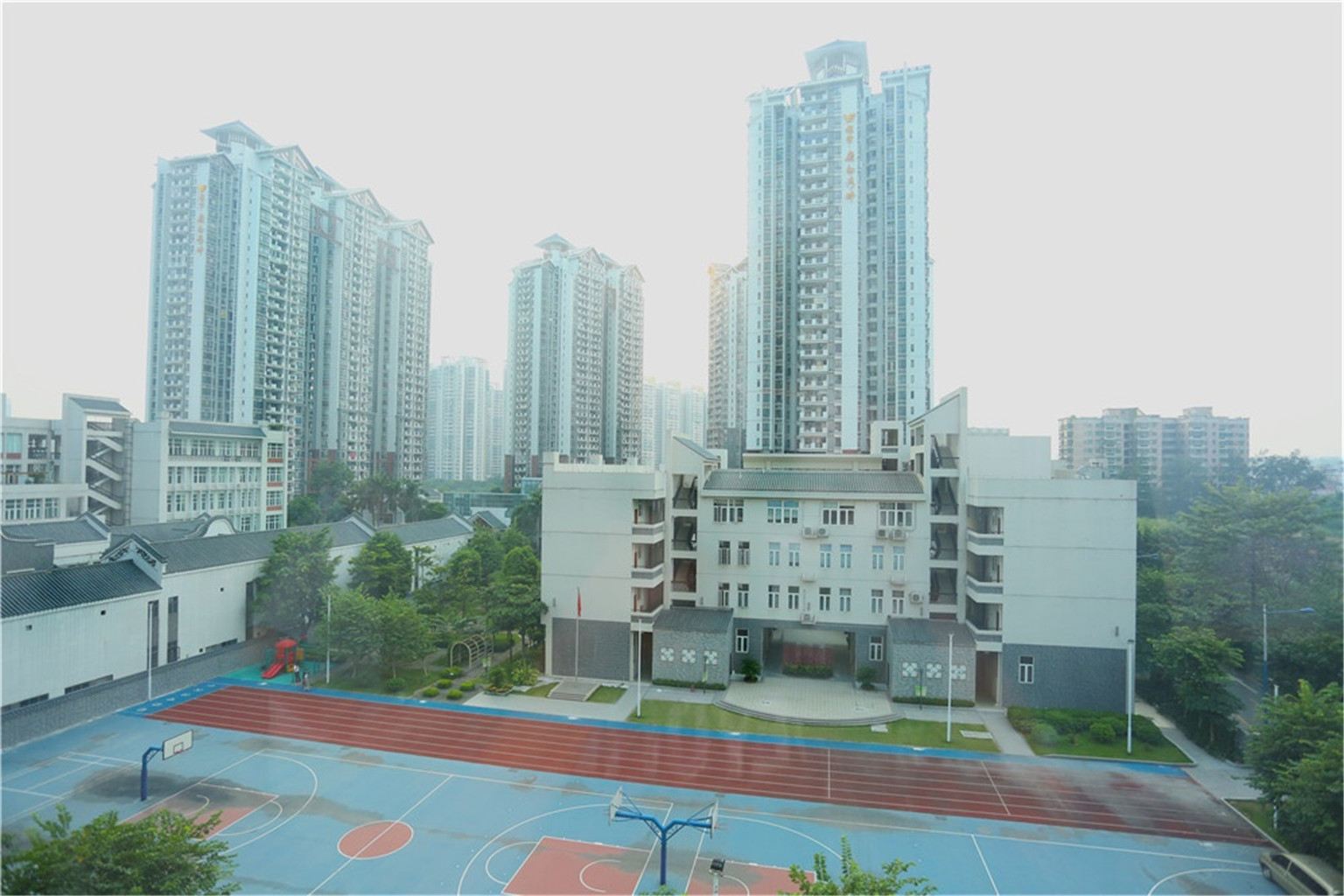 嘻哈酒店公寓(广州火车站西湾路店)