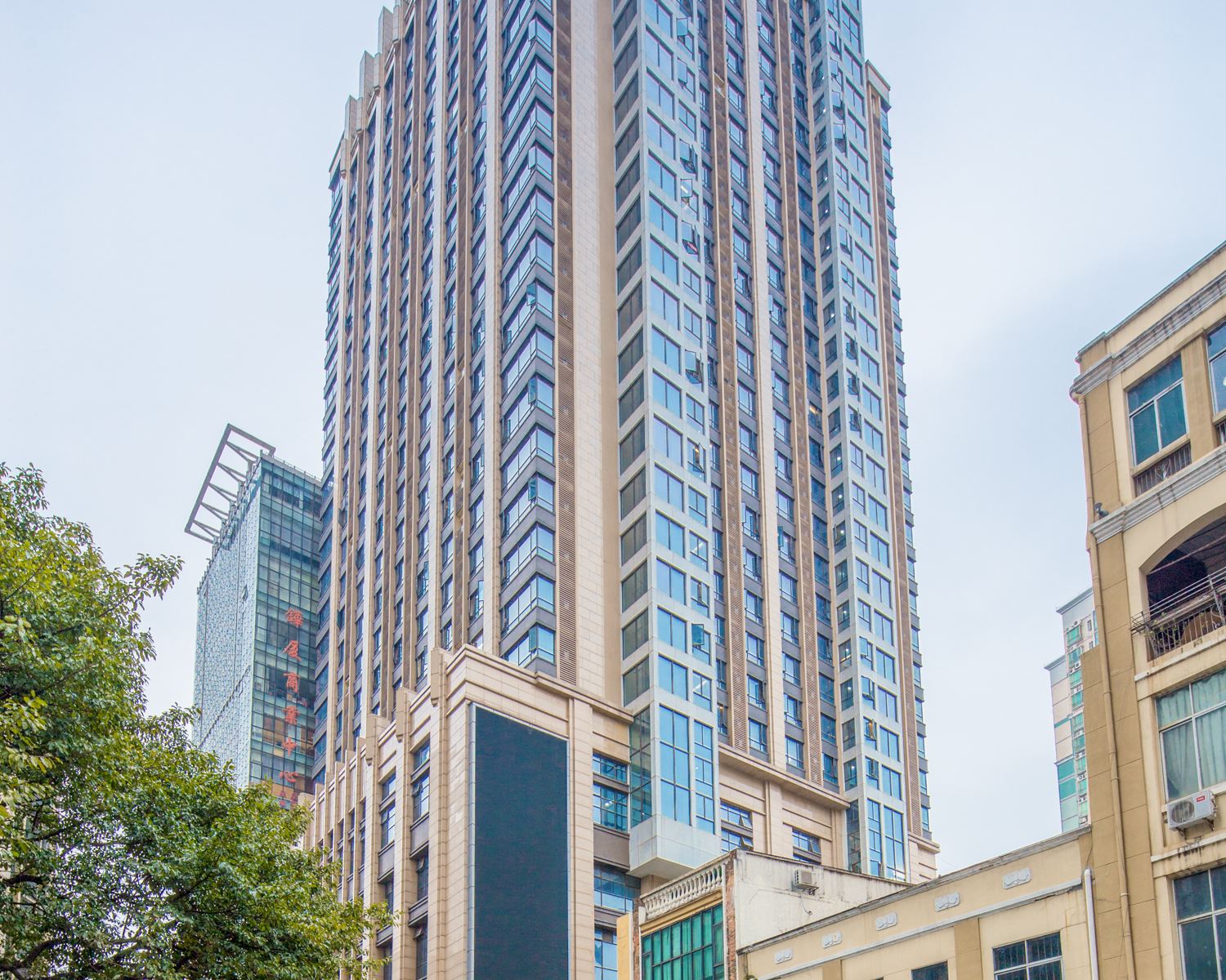 优优国际酒店公寓(广州沿江民间金融店)