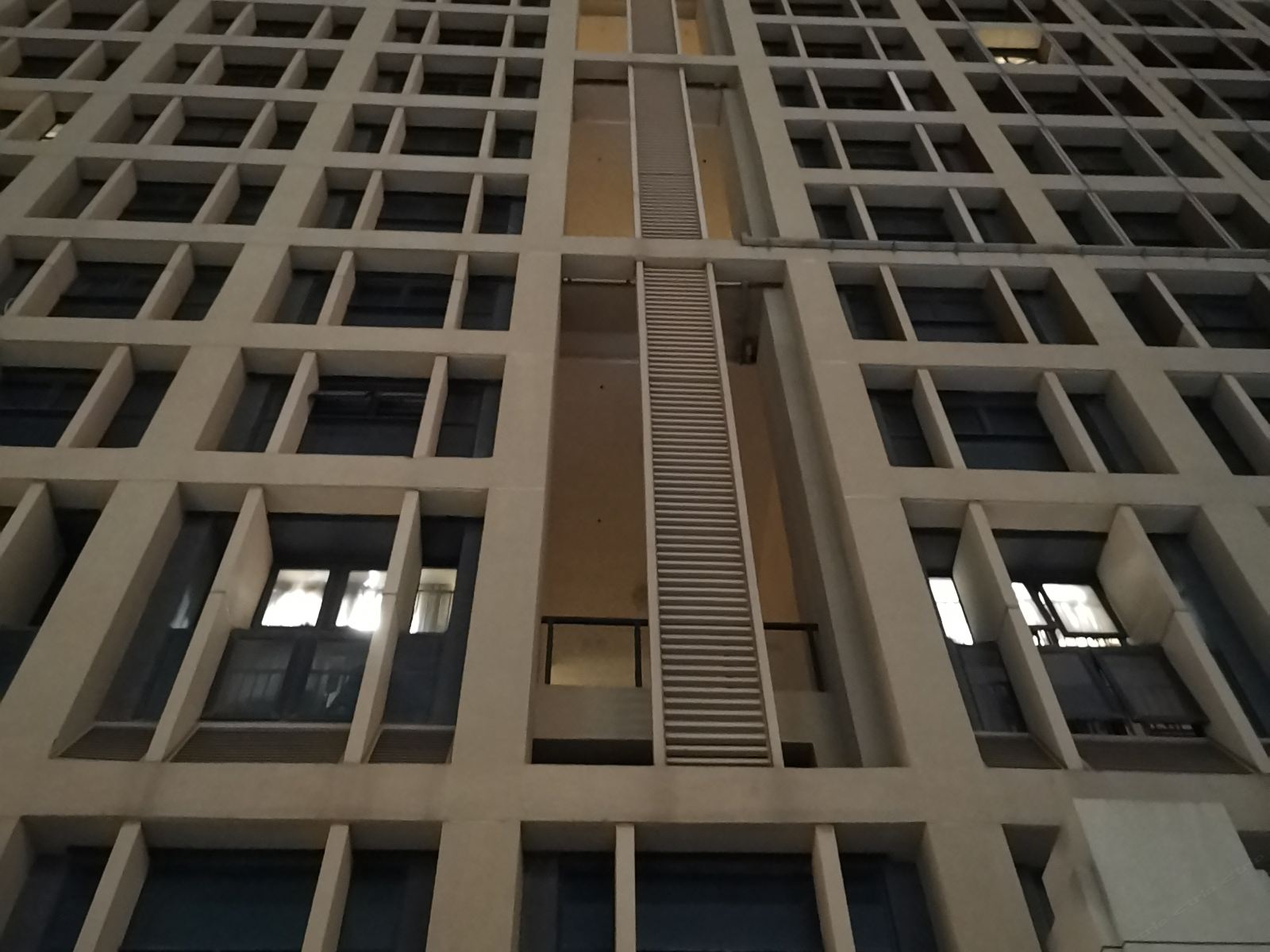 外·艺术公寓(广州融创文旅城店)