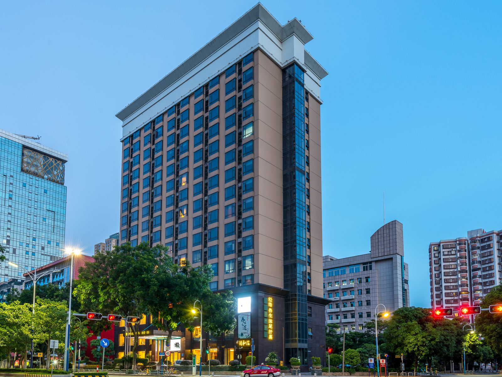 百盛达酒店(佛山千灯湖公园店)
