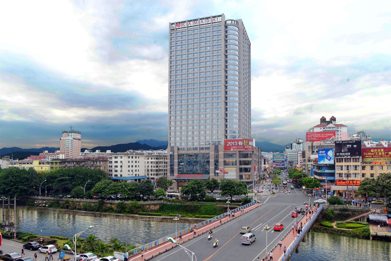 龙岩华美达龙州酒店