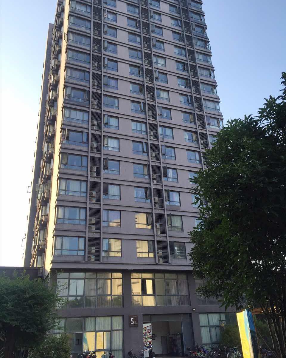 宁波苏格小姐公寓