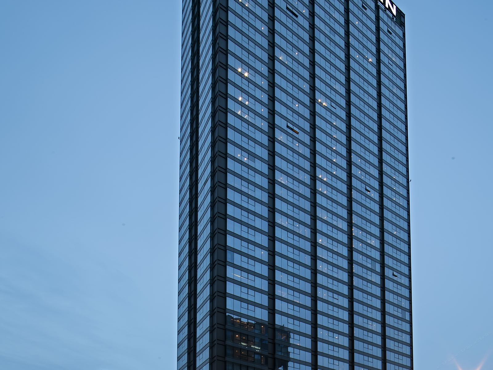 哈比比高级公寓(宁波天一广场店)