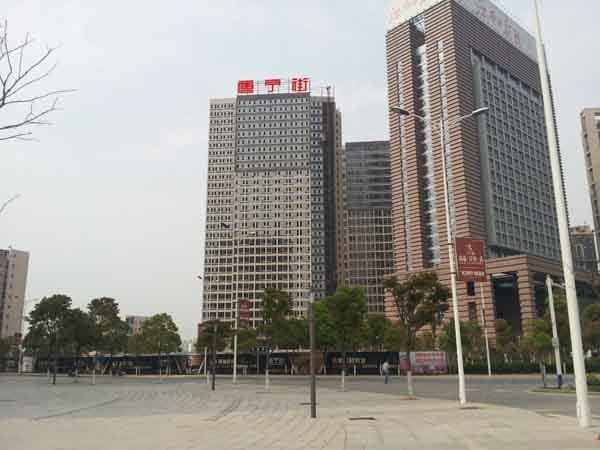 luckyes 乐于斯酒店式公寓(南昌唐宁街店)