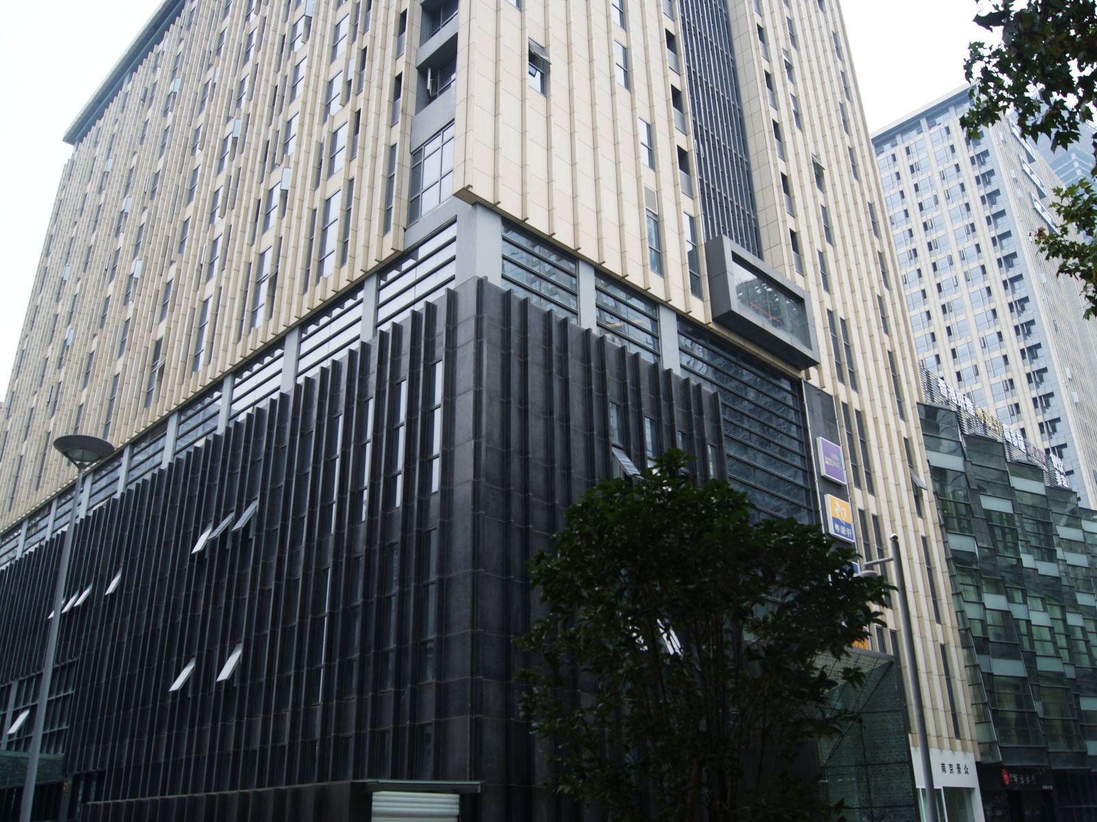 新世纪公寓(南昌交警队小区店)