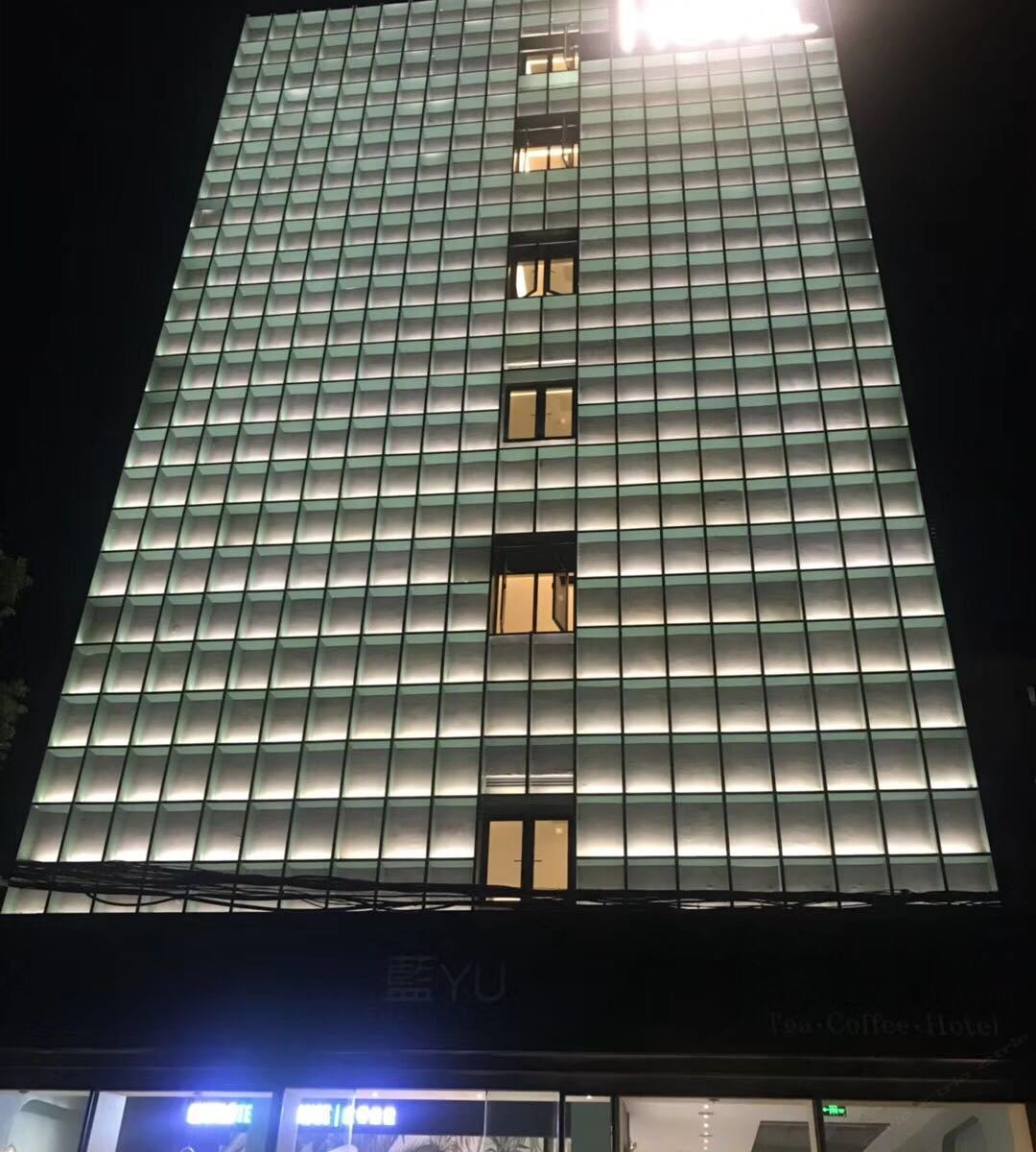 蓝宇酒店(南昌双港地铁站店)
