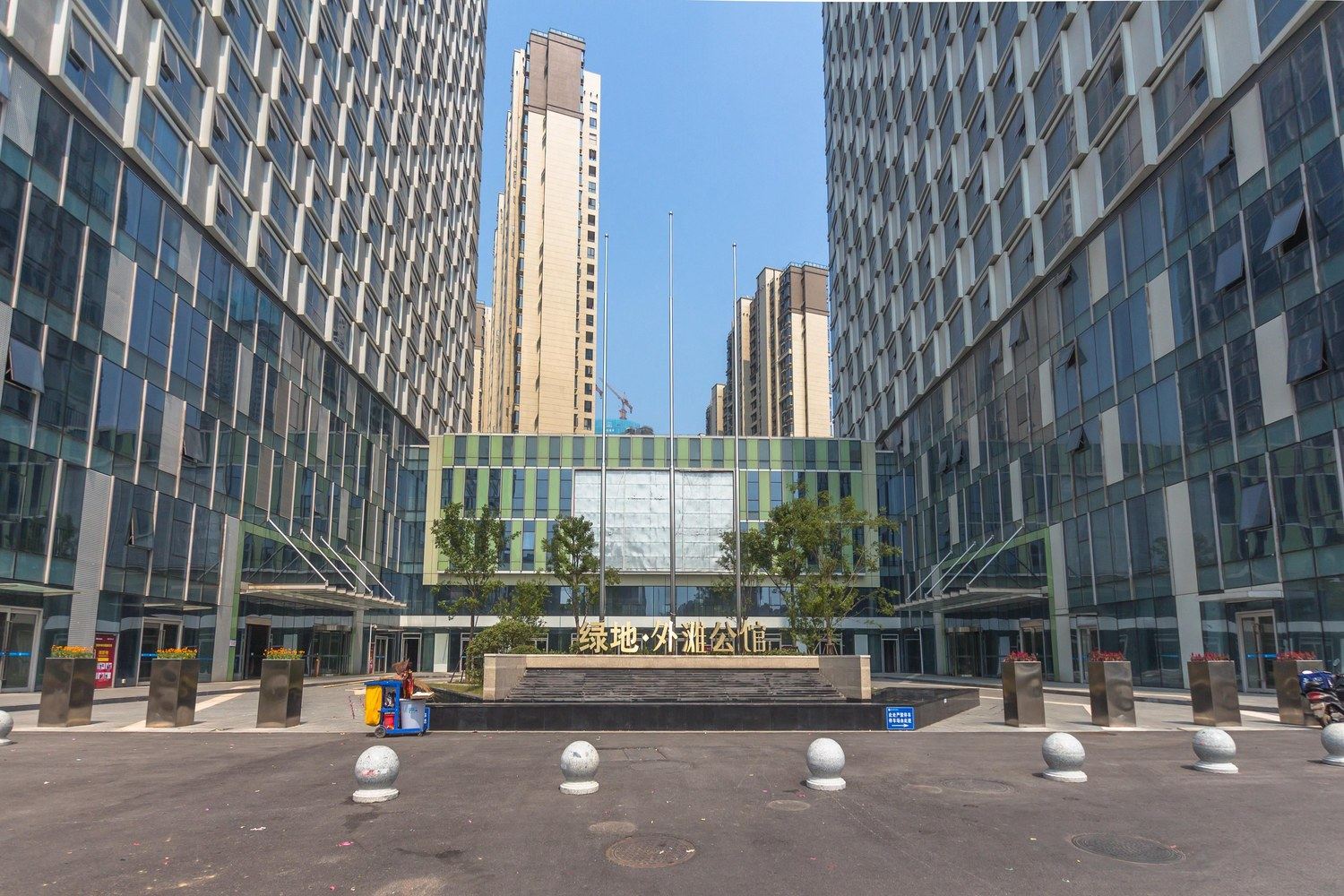 鸣珏服务式公寓(南昌长江路地铁站店)