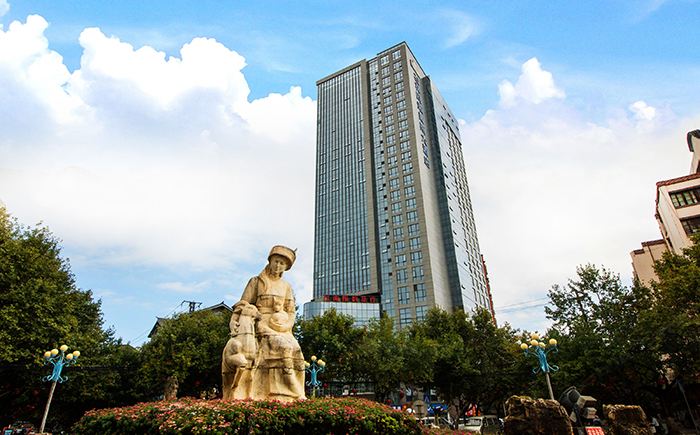 石林同策戴斯大酒店