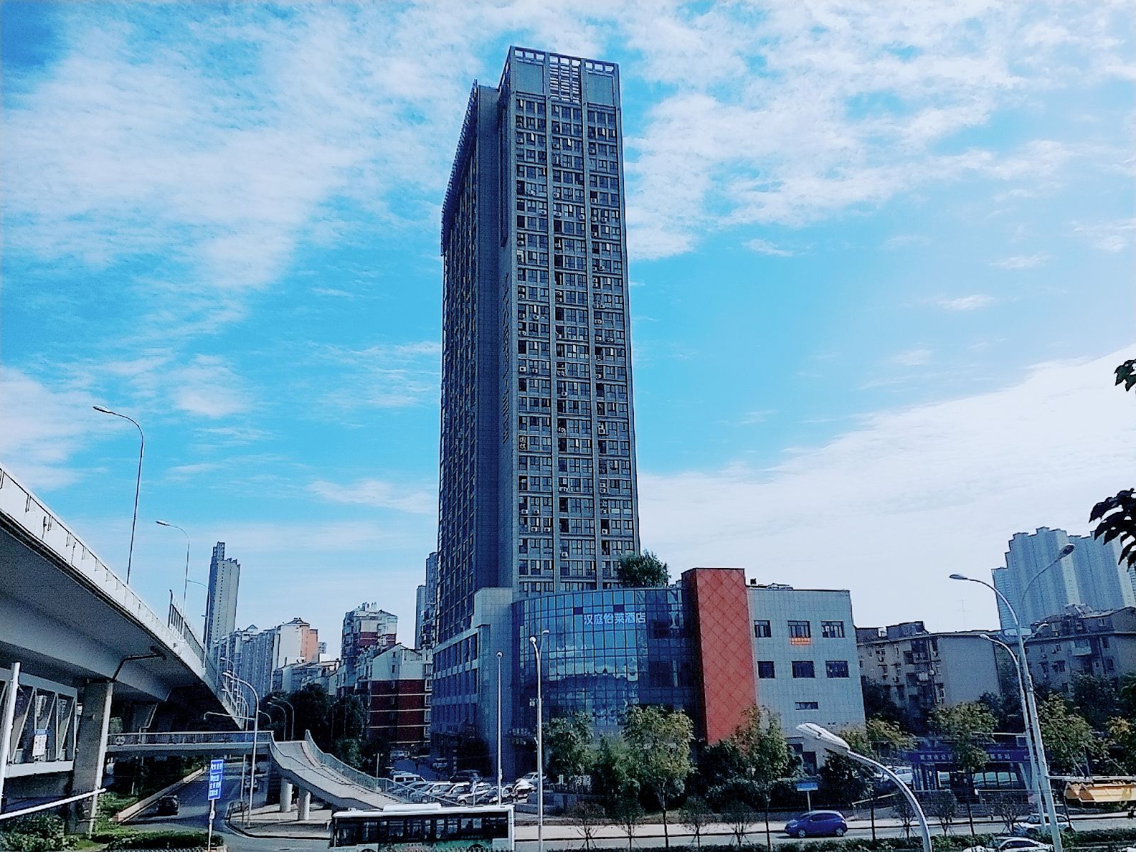 怡莱连锁酒店(武汉王家湾店)