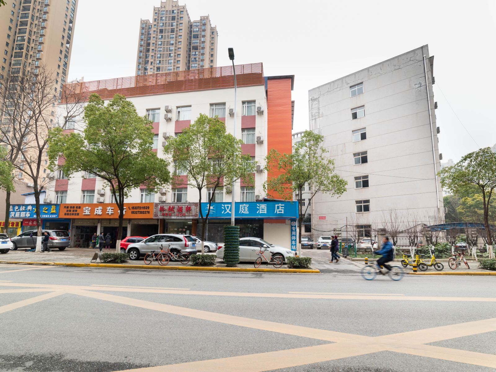 汉庭酒店(武汉理工大学店)