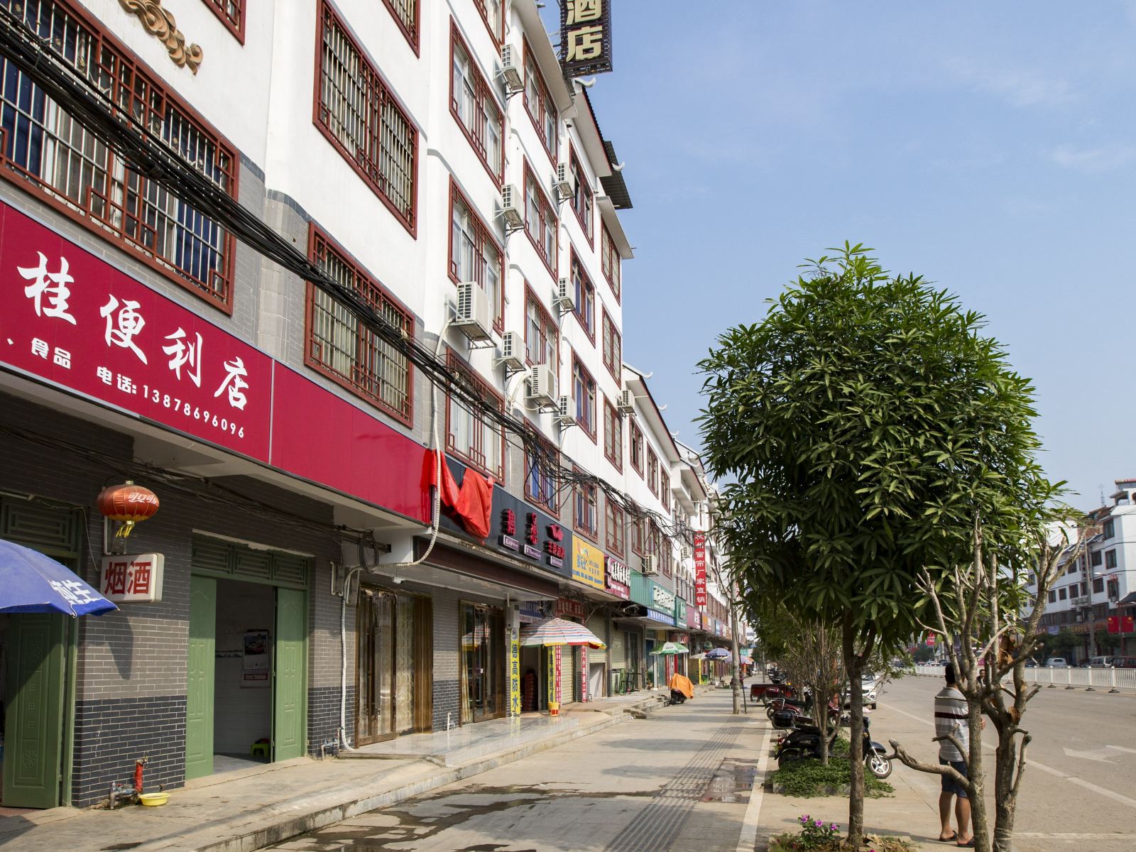 扶绥天鹅恋主题酒店