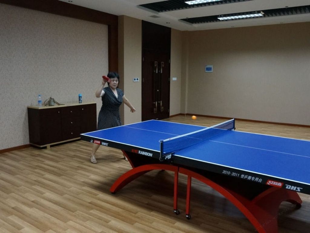 健身娱乐设施