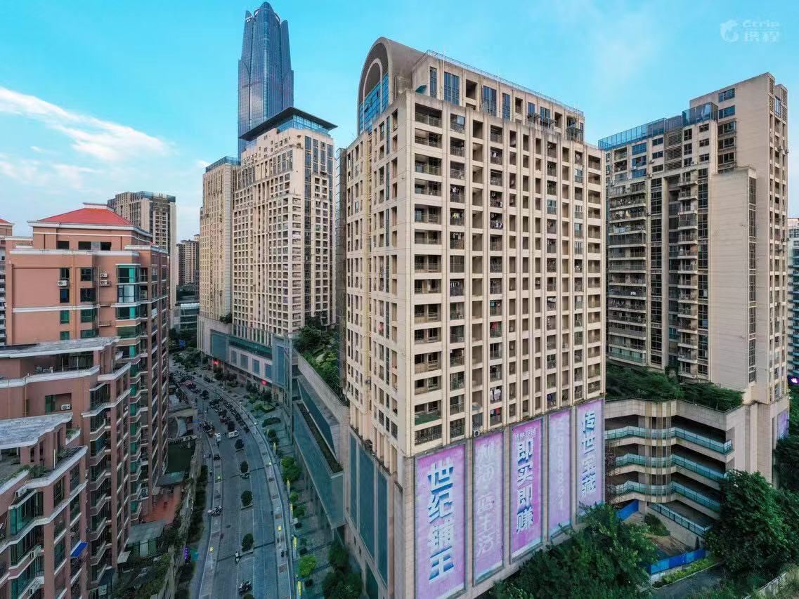 南宁梦巢主题投影公寓