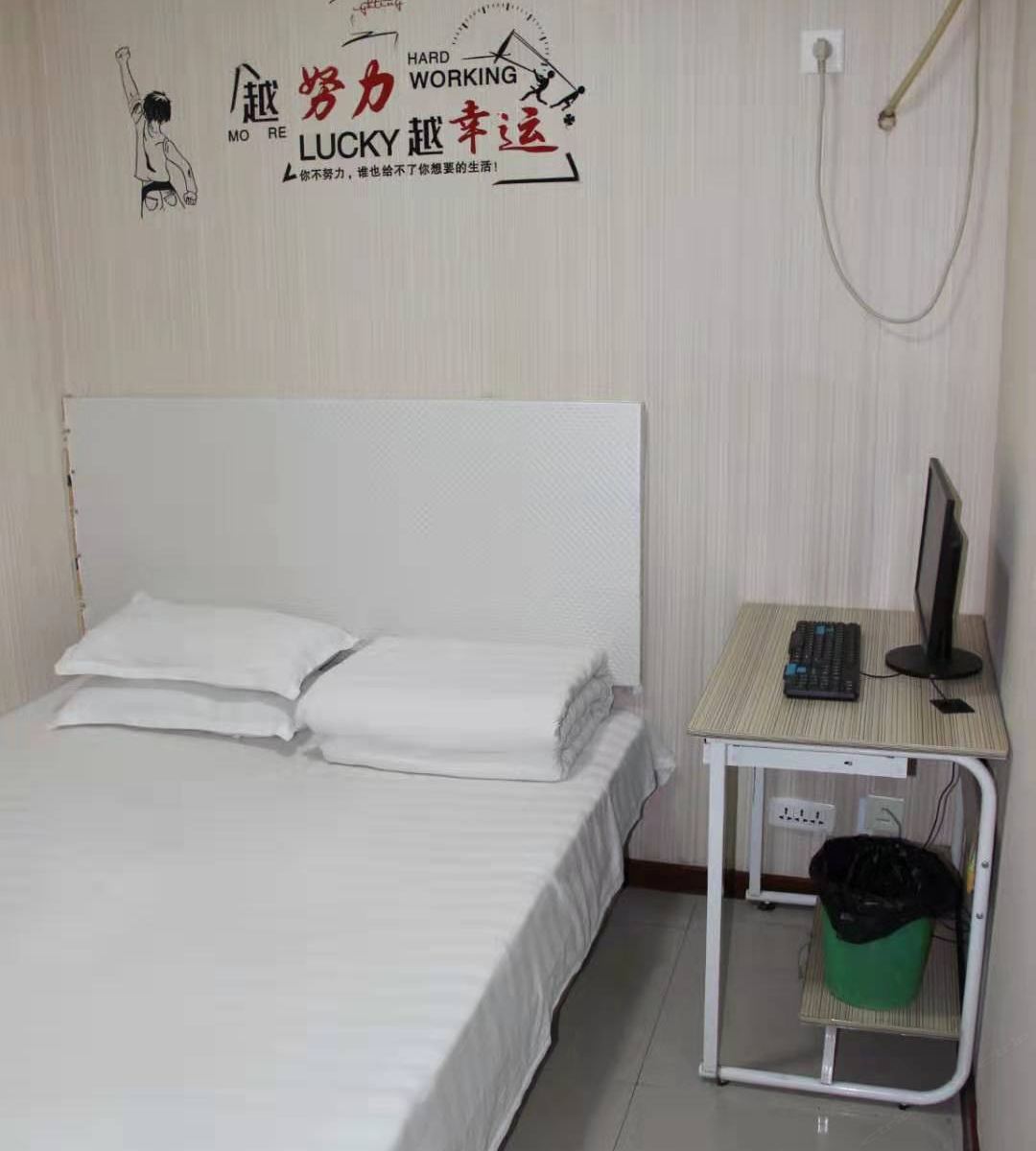 舒适大床房(无窗)