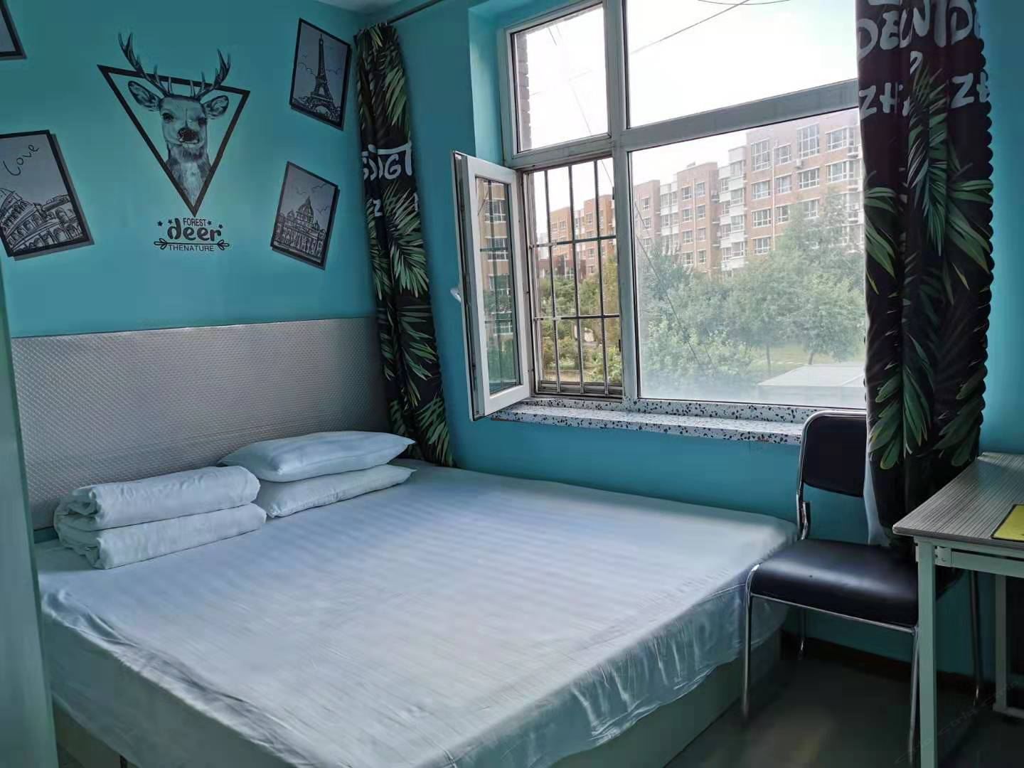 阳光大床房