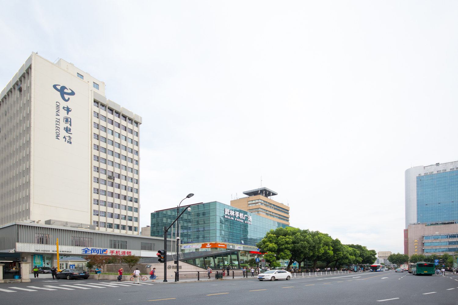 杭州西子河畔的家普通公寓(环城北路分店)
