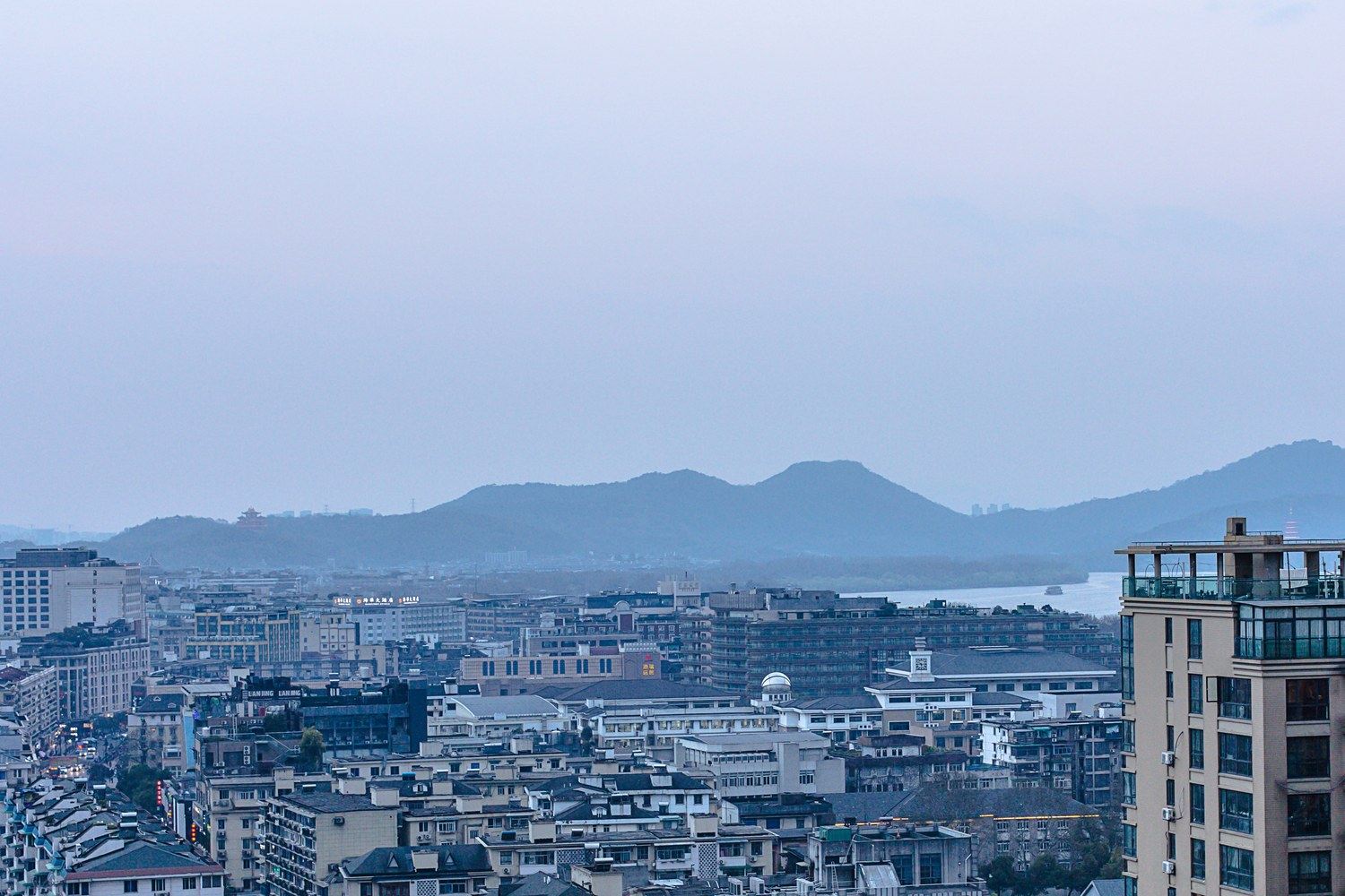 其他