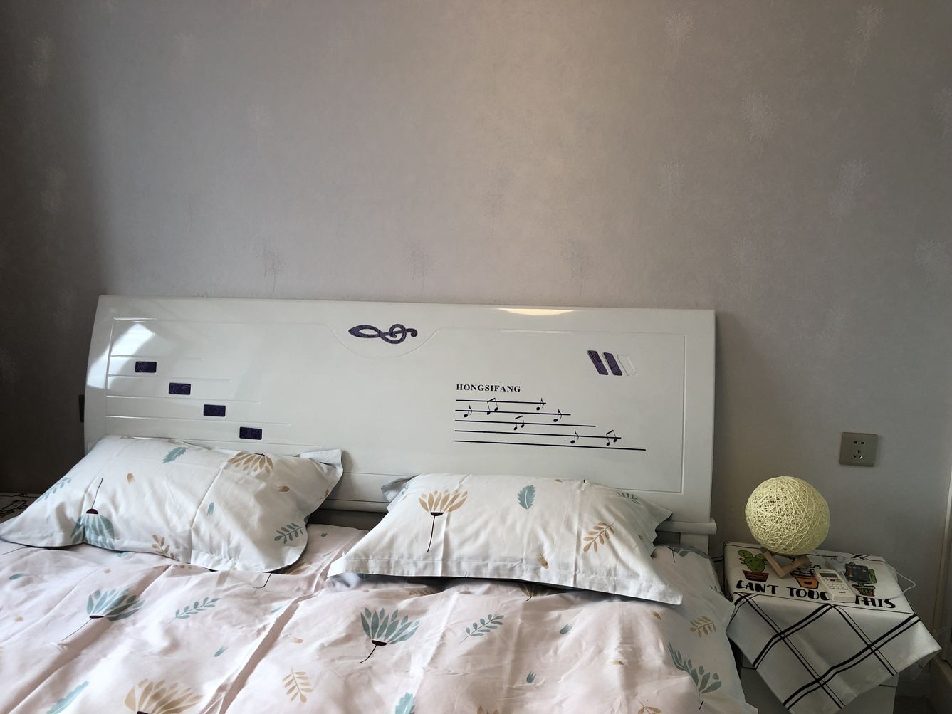 情侣一室一厅套房