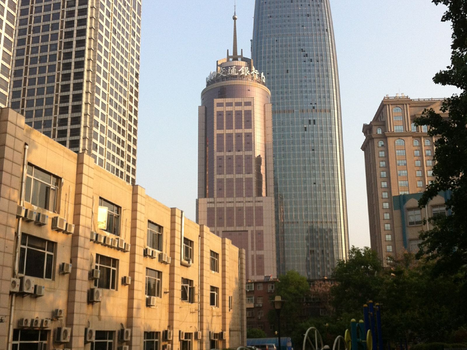 艾特公寓(济南彩世界店)