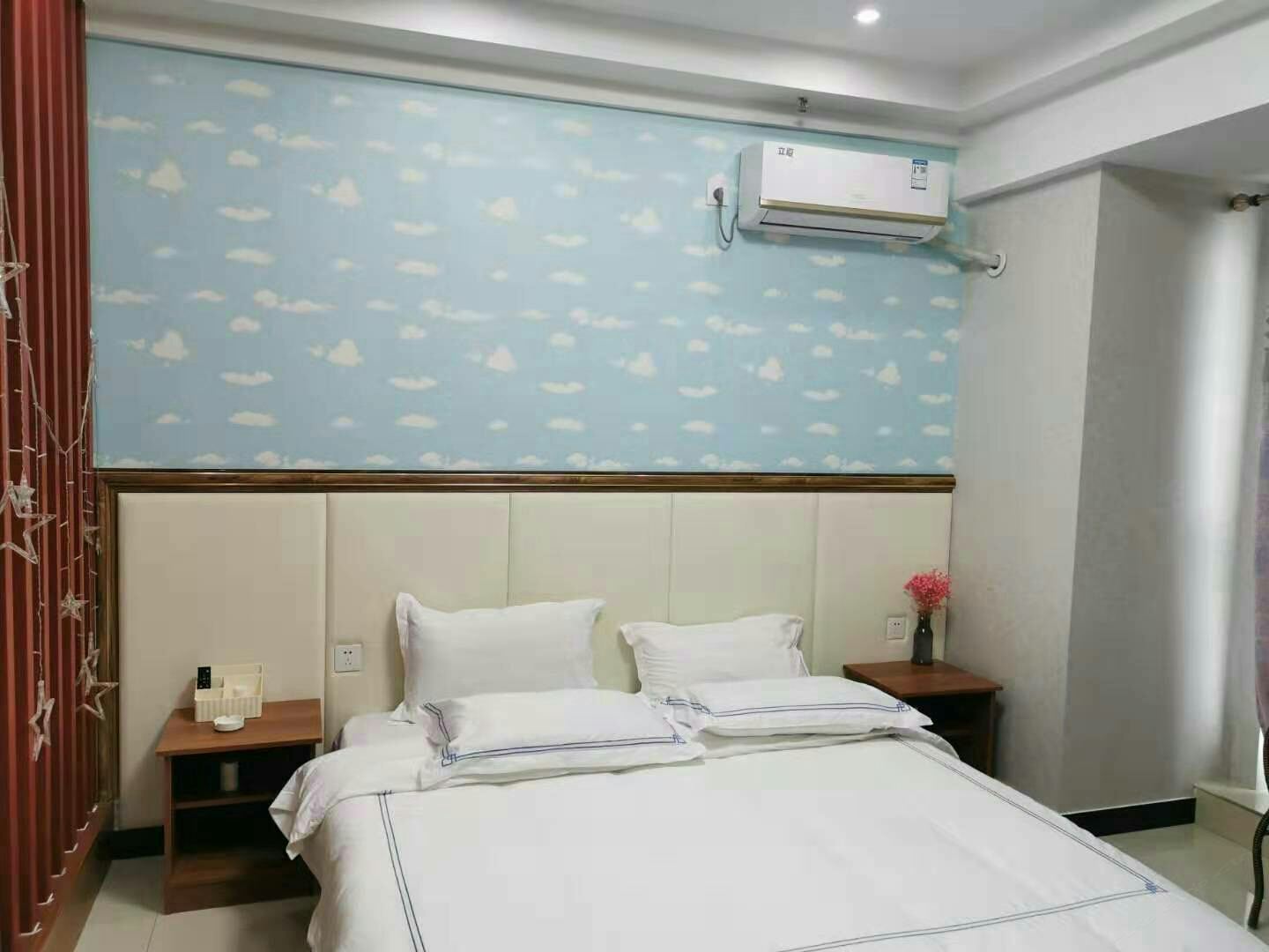 温馨大床房