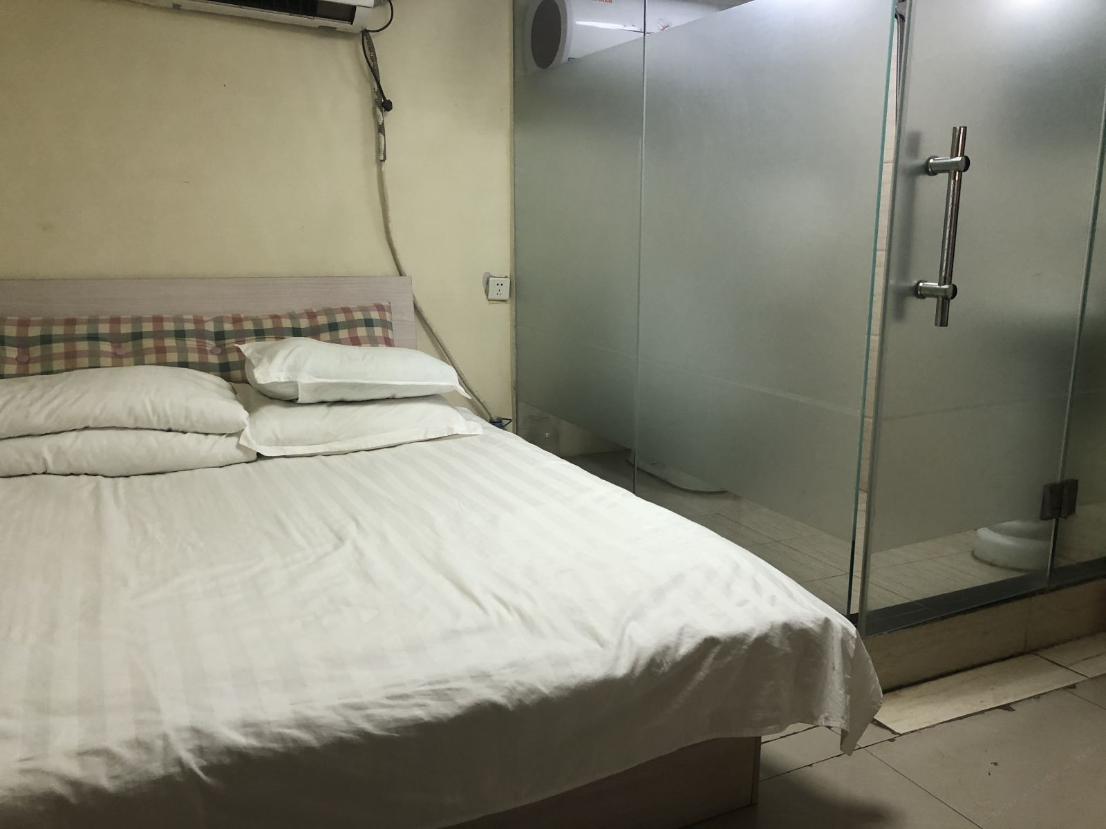 舒适大床房