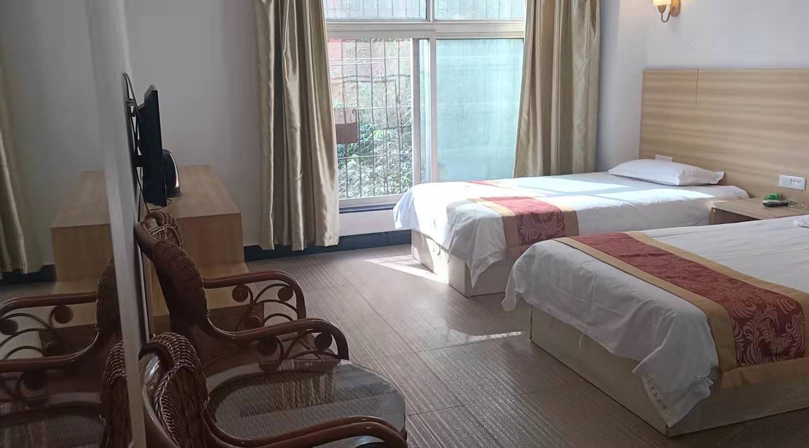 豪华双床房