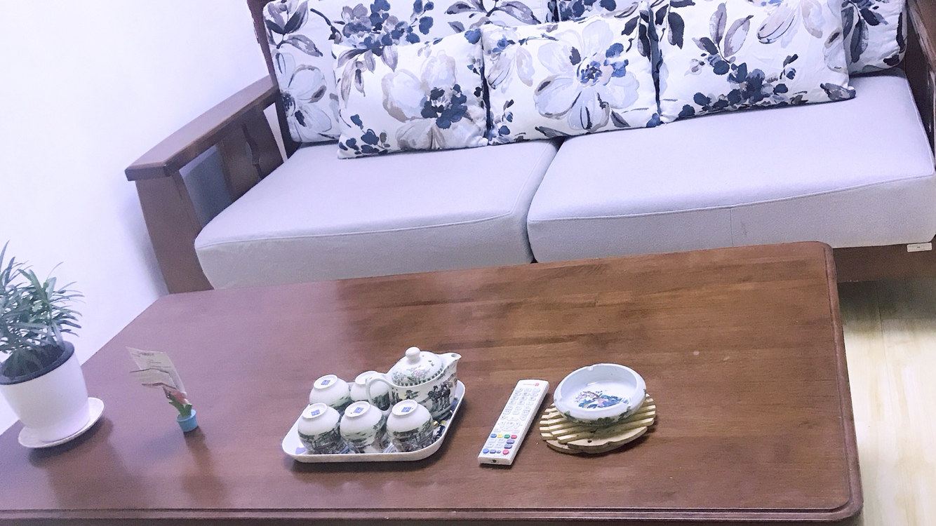三室一厅