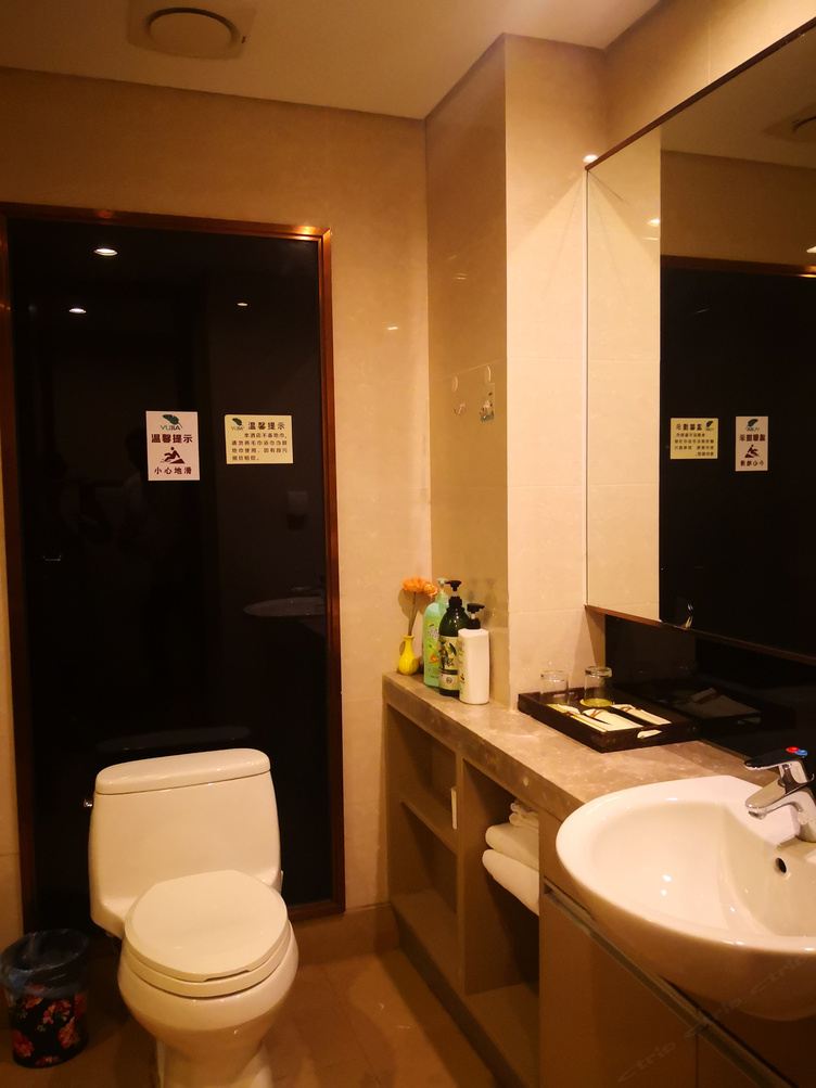舒适自由一室大床房