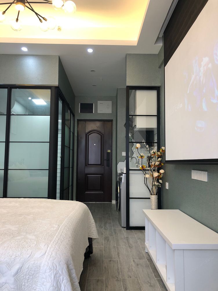 欢乐一室大床房