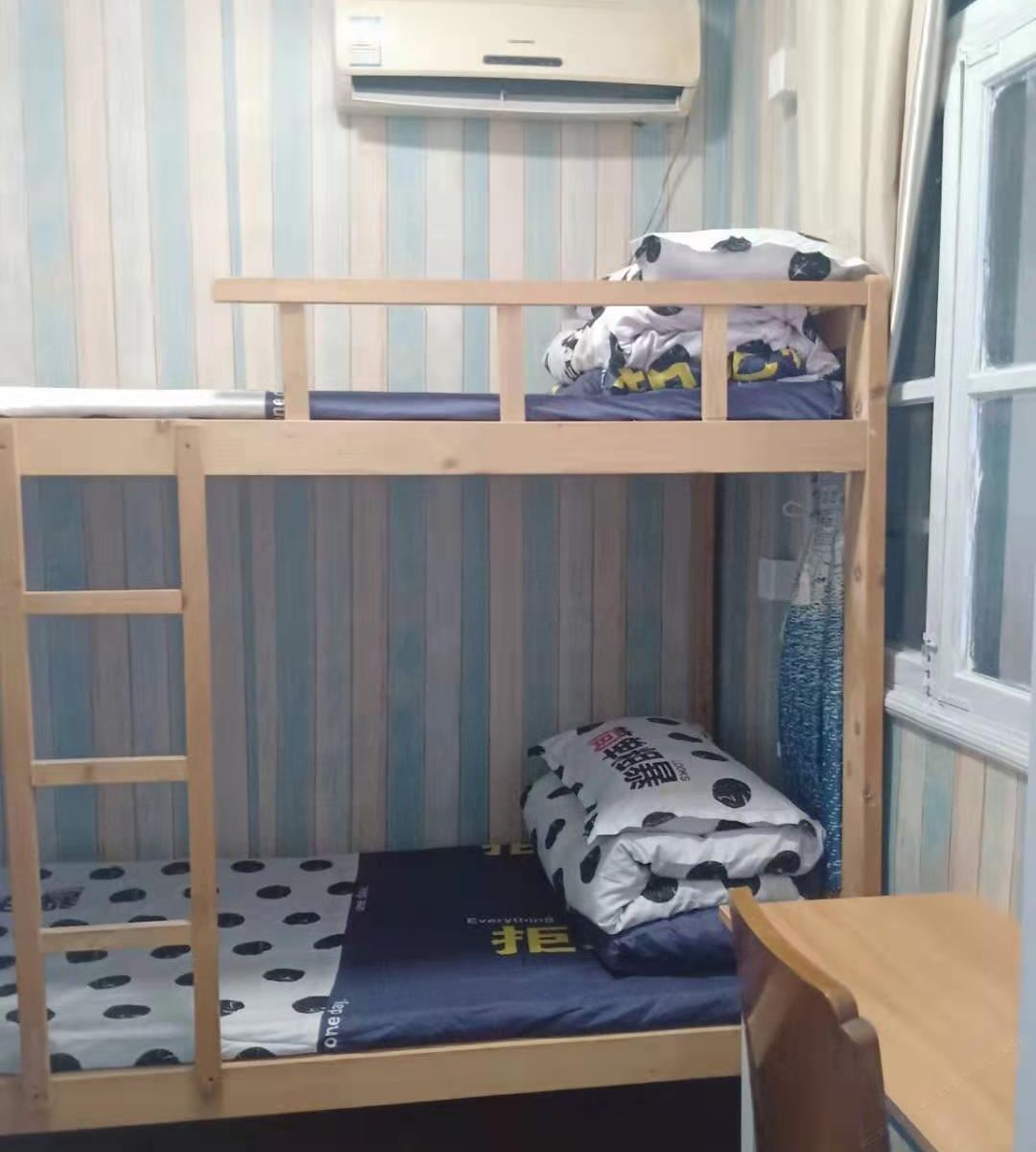 老铁双人间(床位)(公共卫浴)