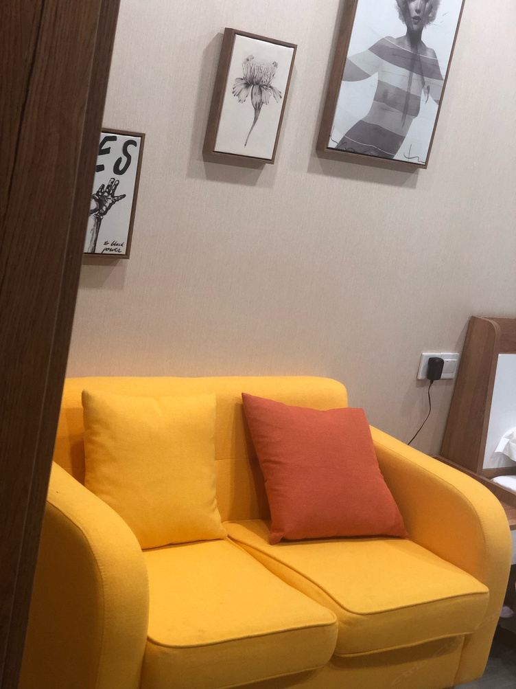 简约一室大床房