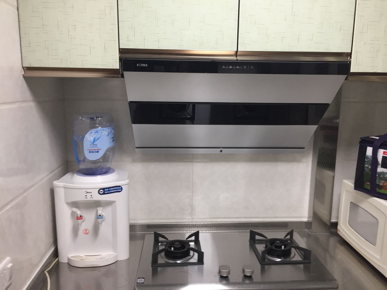 精装一室大床房