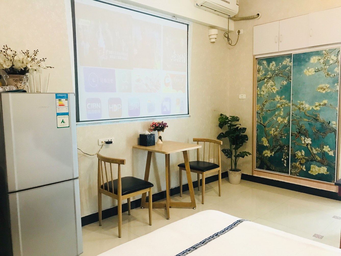 私人影院一室大床房