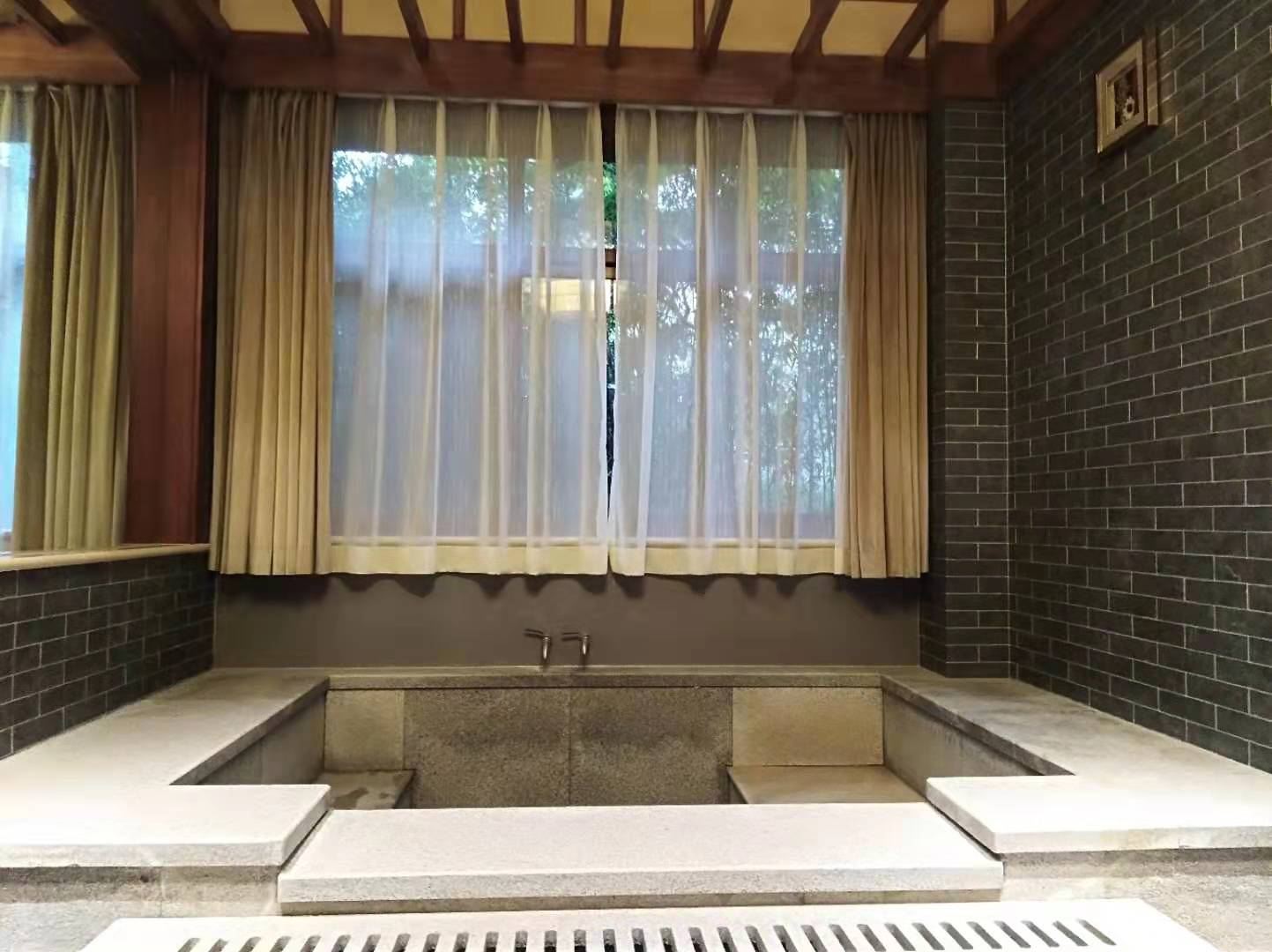 健身娱乐设施