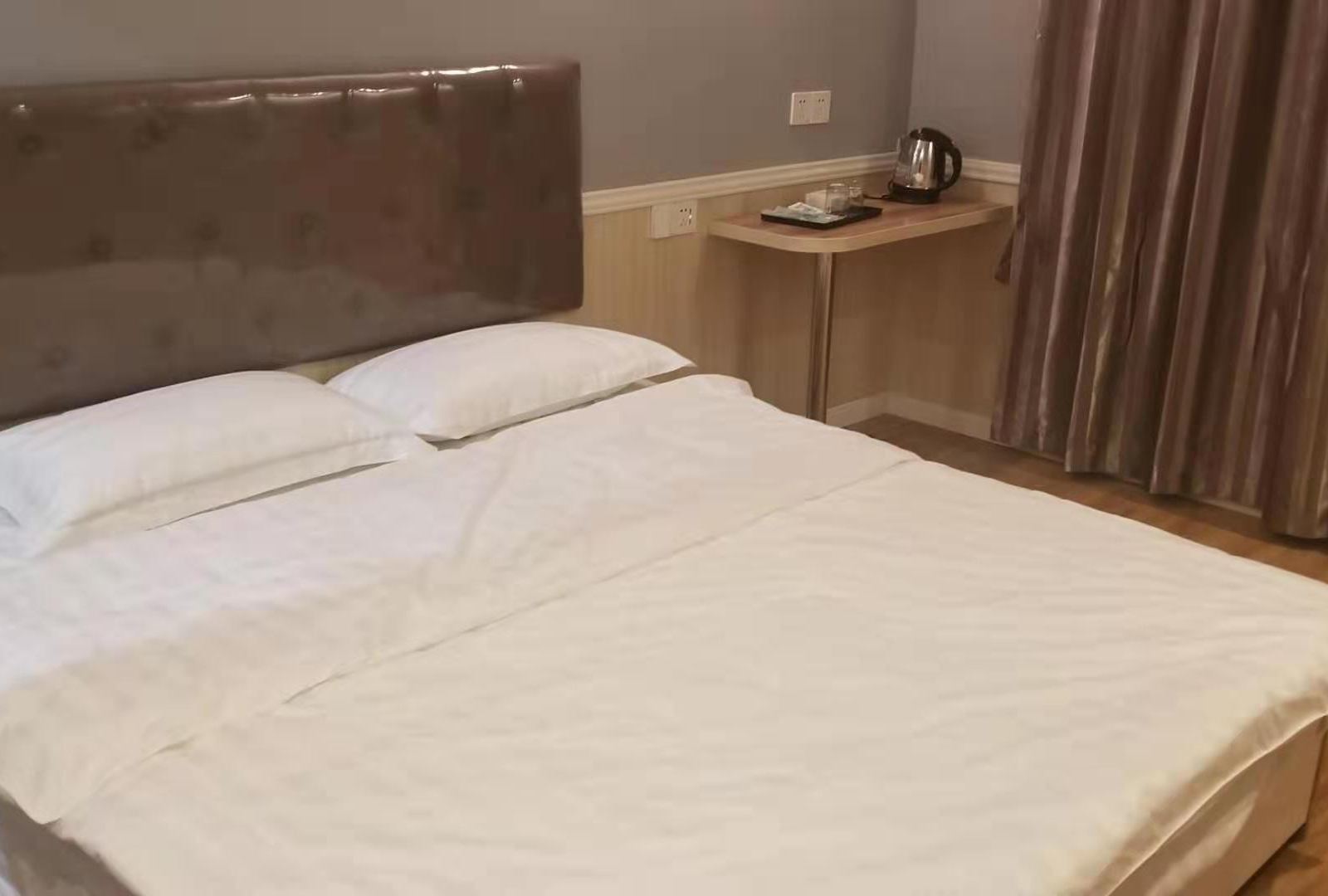 舒适大床房