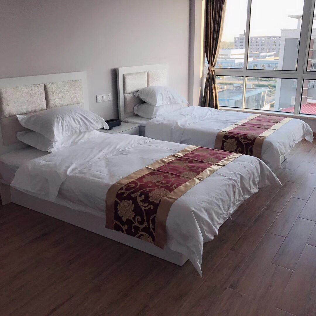 双床间