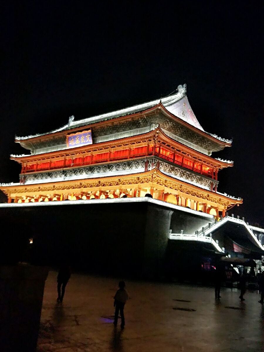 奋斗公寓酒店(西安钟鼓楼回民街店)